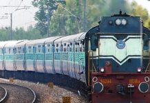 रावेर स्टेशन पर पुणे-जबलपुर एक्सप्रेस के ठहराव की मांग