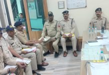 शिकारपुरा थाने में अपराध समीक्षा बैठक