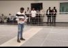 पत्रकारावर हल्ल्याच्या निषेधार्थ जिल्हाधिकारी कार्यालयात जाळीत उडी ; राम पाचकाळे यांचे अनोखे आंदोलन