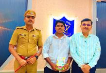 उतुंग यश: पोलीस कर्मचाऱ्याच्या सुपुत्रांचा पोलीस अधिक्षकांकडून गौरव