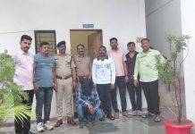 कर्नाटक एक्स्प्रेसमधून ६० हजारांचा पानमसाला जप्त