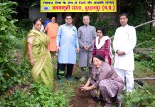 पौधारोपण से ही पर्यावरण संवर्धन शक्य : महंत नर्मदानंदगिरी महाराज