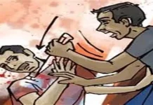 किरकोळ भांडणातून तरुणाच्या पोटावर चाकूने हल्ला
